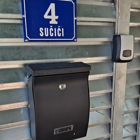 Kuca Za Odmor Dinko, Sucici, Holiday home *