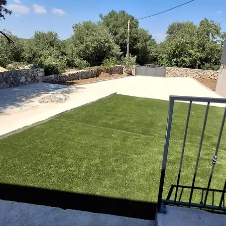 Holiday home Kuca Za Odmor Dinko, Sucici, *