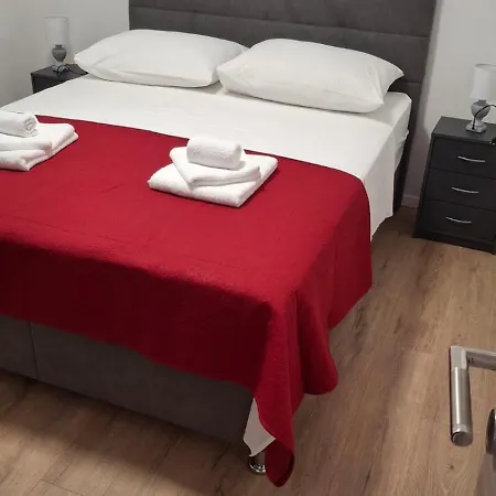 Holiday home Kuca Za Odmor Dinko, Sucici, *