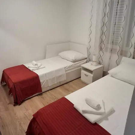 Kuca Za Odmor Dinko, Sucici, * Mirlovic Zagora