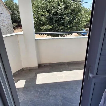 Holiday home Kuca Za Odmor Dinko, Sucici,